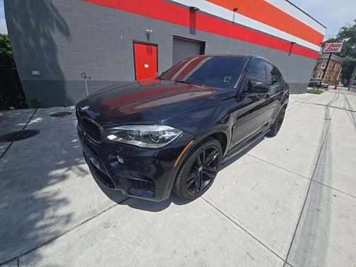 2015 BMW X6 M