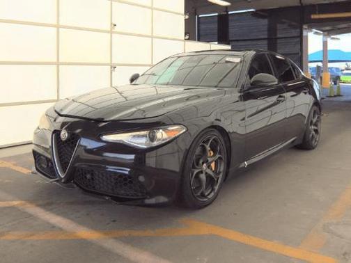 2017 Alfa Romeo Giulia Ti