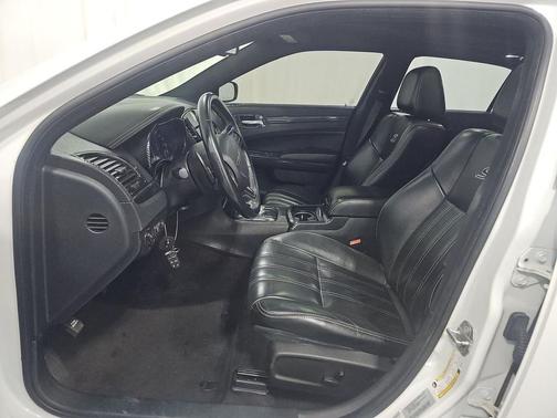 2016 Chrysler 300 S