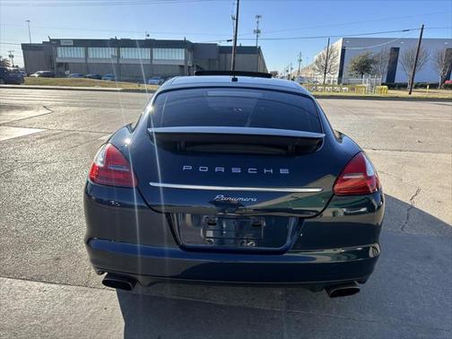 2013 Porsche Panamera 4 Platinum Edition