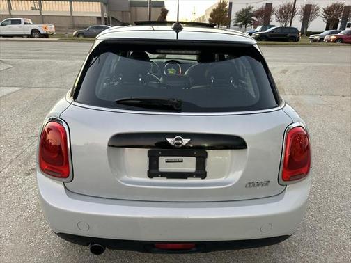 2017 MINI Hardtop Cooper