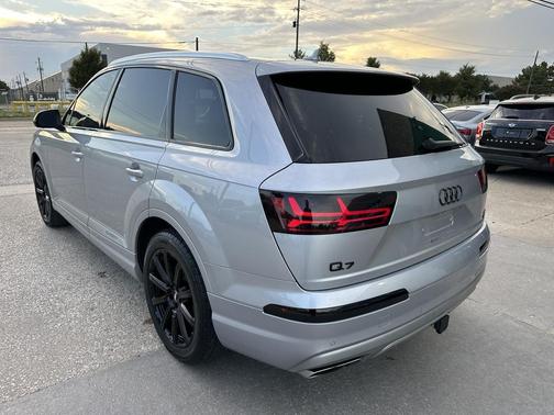 2017 Audi Q7 3.0T Prestige