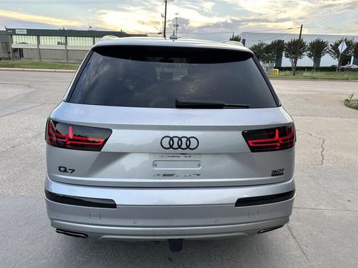 2017 Audi Q7 3.0T Prestige