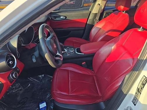 2020 Alfa Romeo Giulia Sport