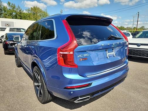 2018 Volvo XC90 T6 R-Design