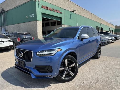 2018 Volvo XC90 T6 R-Design