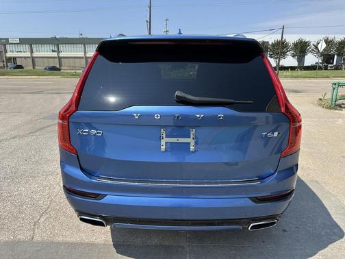 2018 Volvo XC90 T6 R-Design