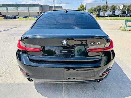 2019 BMW 330 330i