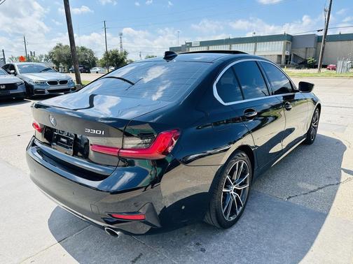 2019 BMW 330 330i