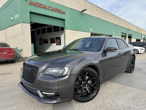 2018 Chrysler 300 S