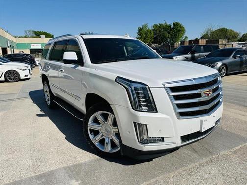 2017 Cadillac Escalade Luxury