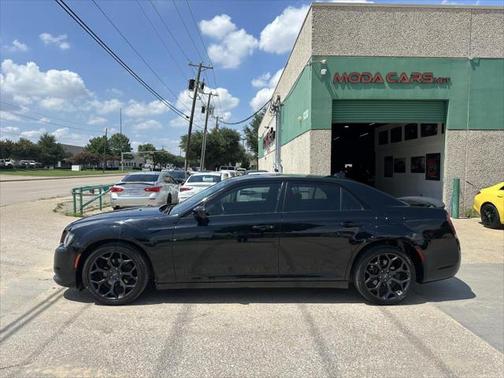2019 Chrysler 300 S