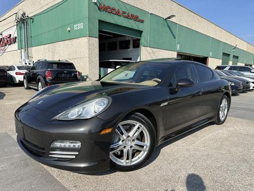 2012 Porsche Panamera 4