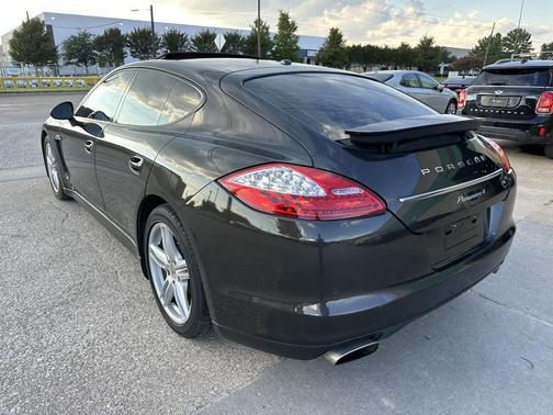 2012 Porsche Panamera 4