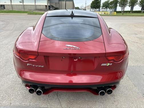 2016 Jaguar F-TYPE R