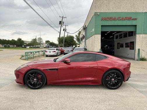 2016 Jaguar F-TYPE R