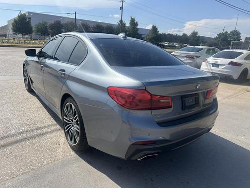 2019 BMW 530 530i