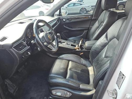 2018 Porsche Macan Sport Edition