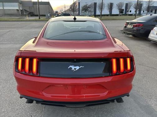 2020 Ford Mustang EcoBoost