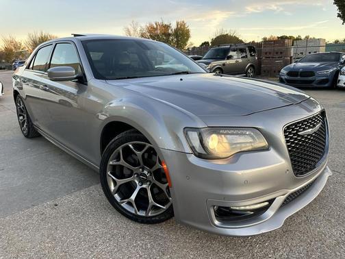 2018 Chrysler 300 S