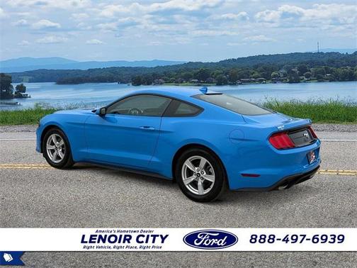 2022 Ford Mustang EcoBoost