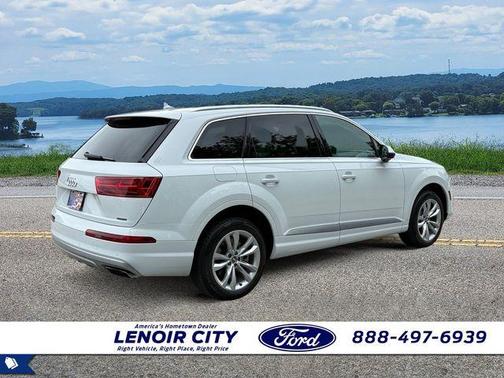 Glacier White Metallic 2019 Audi Q7 45 Premium