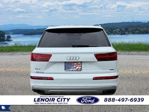 Glacier White Metallic 2019 Audi Q7 45 Premium
