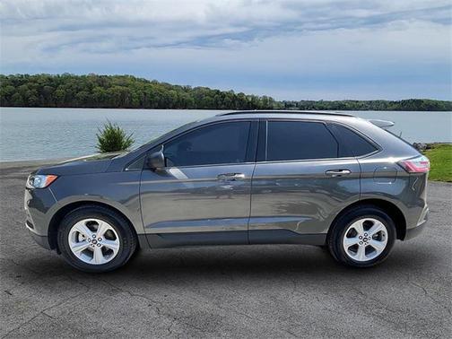 2020 Ford Edge SE