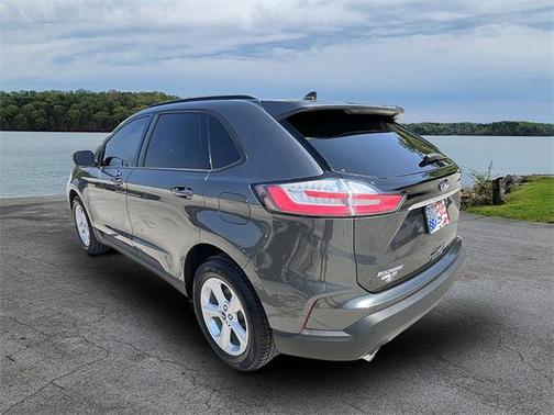 2020 Ford Edge SE