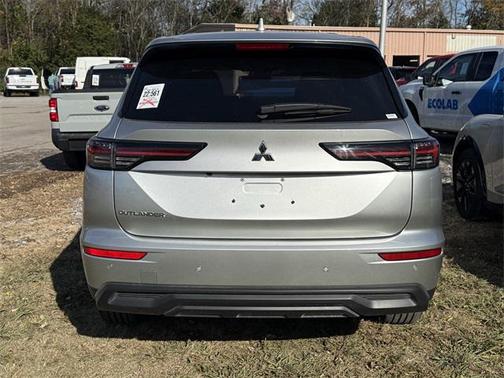 2025 Mitsubishi Outlander ES 2.5 2WD