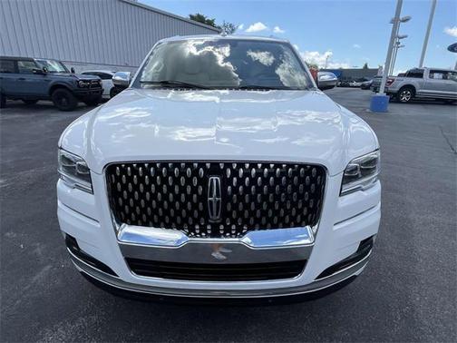 2022 Lincoln Navigator Black Label