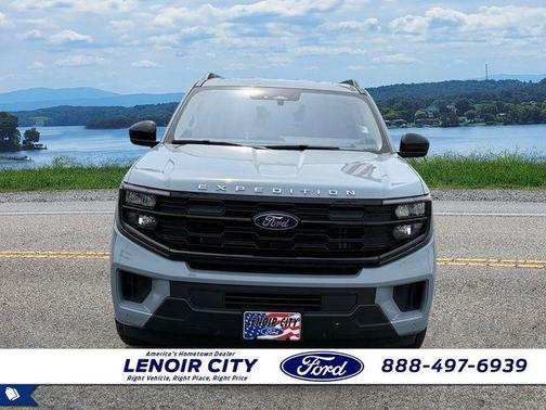 Glacier Gray Metallic 2025 Ford Expedition Active