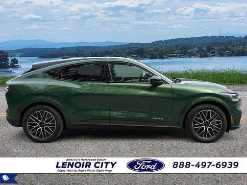 Eruption Green Metallic 2025 Ford Mustang Mach-E Premium