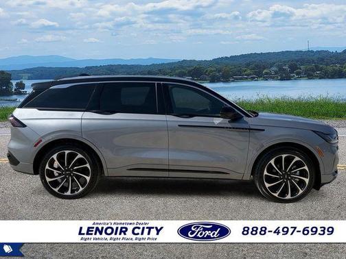 2025 Lincoln Nautilus Black Label