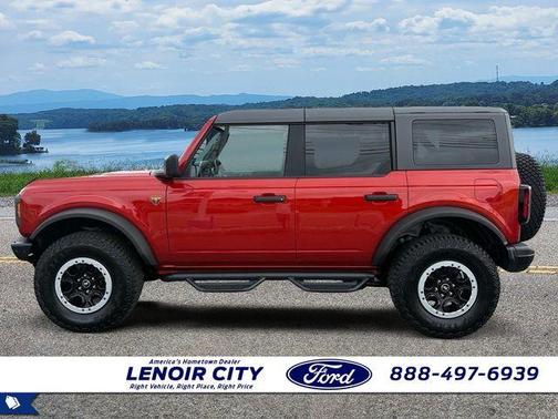 Hot Pepper Red Metallic Tinted Clearcoat 2024 Ford Bronco Badlands