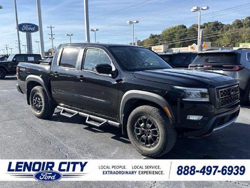 Black 2022 Nissan Frontier PRO-4X