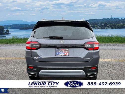 Sonic Gray Pearl 2023 Honda Pilot Touring