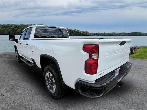 2022 Chevrolet Silverado 2500 Custom