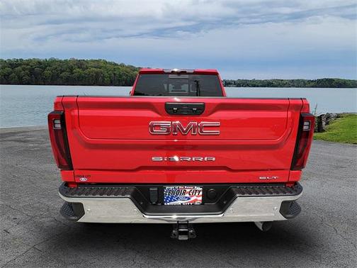 2024 GMC Sierra 2500 SLT