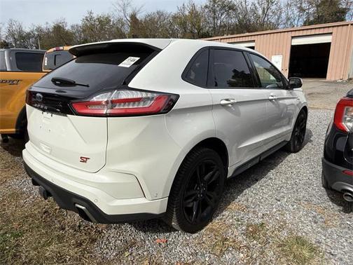 2022 Ford Edge ST