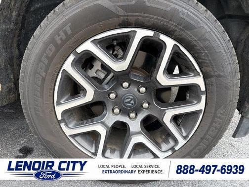Bright White Clearcoat 2025 RAM 1500 Laramie