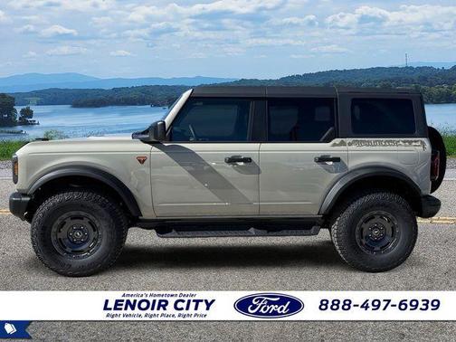 Azure Gray Metallic 2025 Ford Bronco Badlands
