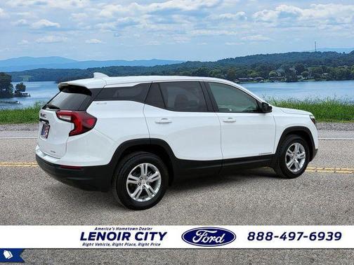 Summit White 2024 GMC Terrain SLE