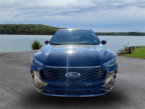 2025 Ford Escape ST-Line Elite