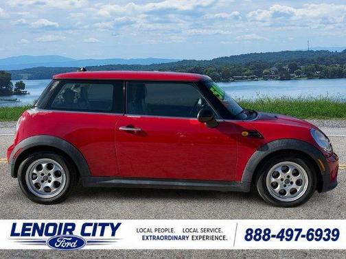 Chili Pepper Red 2013 MINI Hardtop Cooper