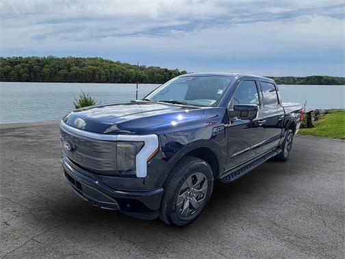 2024 Ford F-150 Lightning LARIAT