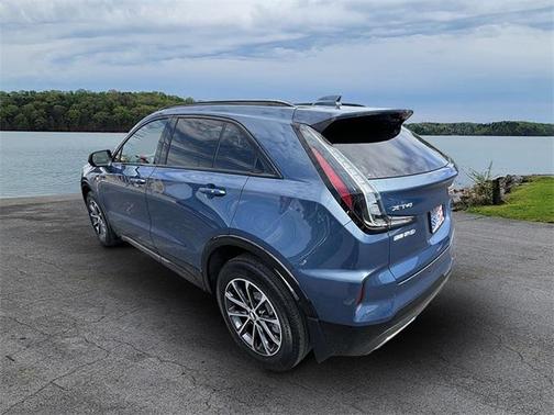 2024 Cadillac XT4 Sport