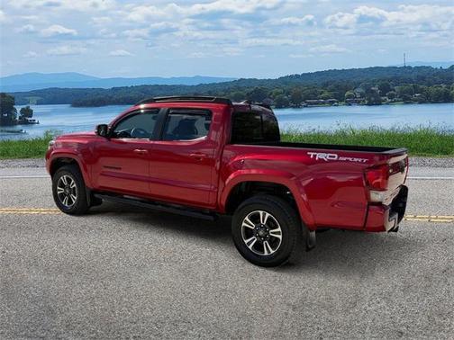 2017 Toyota Tacoma TRD Sport