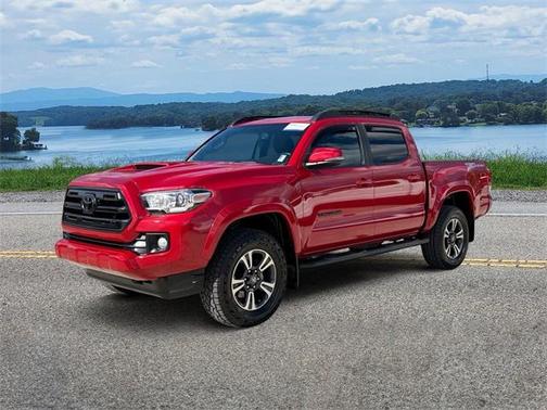 2017 Toyota Tacoma TRD Sport