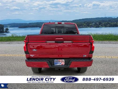 2025 Ford F-150 Lightning LARIAT